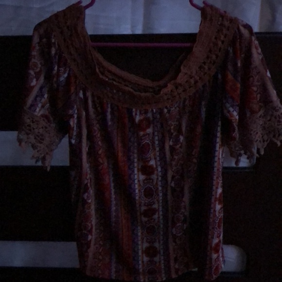 Shirt - Picture 2 of 3